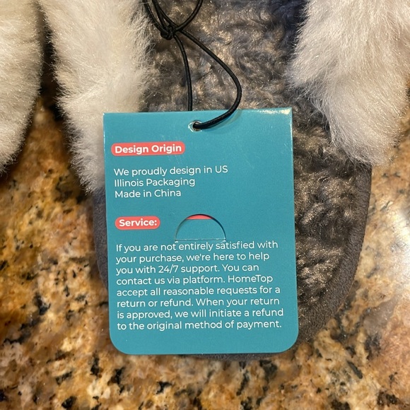 HomeTop Women’s Cozy Gray Slippers with White Plush Faux Fur Trim - Picture 5 of 10